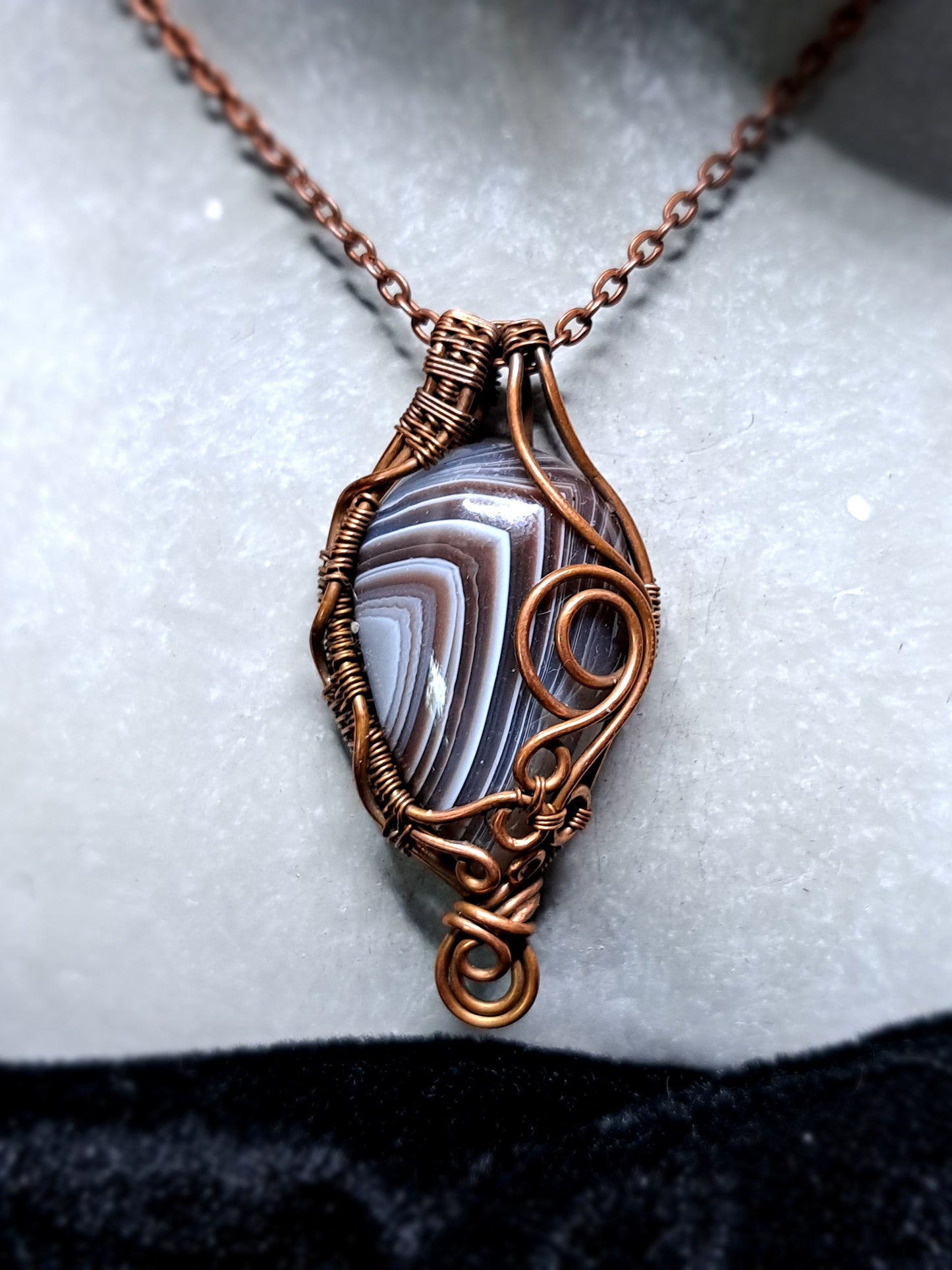 Botswana-Achat Anhänger "Mysterious Dreams"