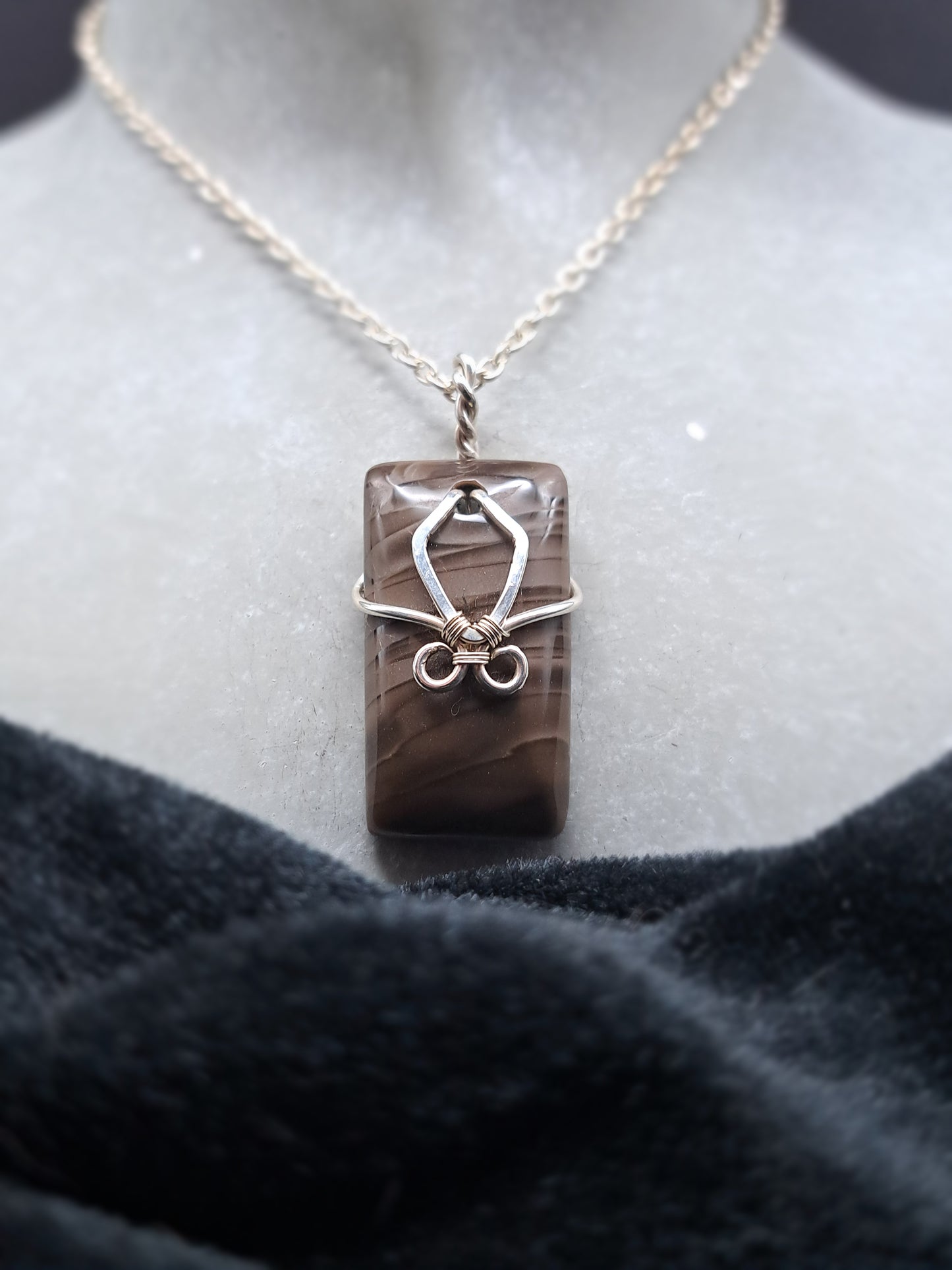 Psilomelan "Moonflow"