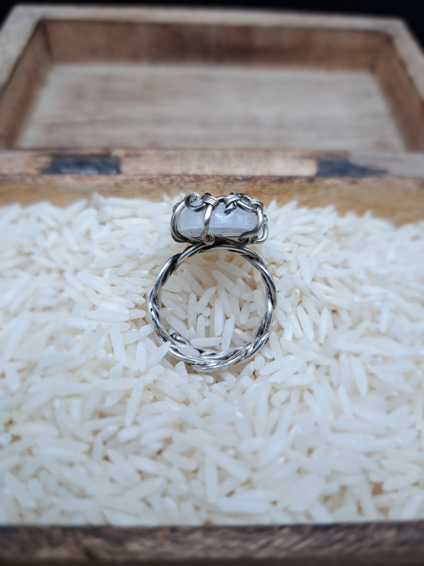 Silberring mit weißem Labradorit "Glühen der Seele"