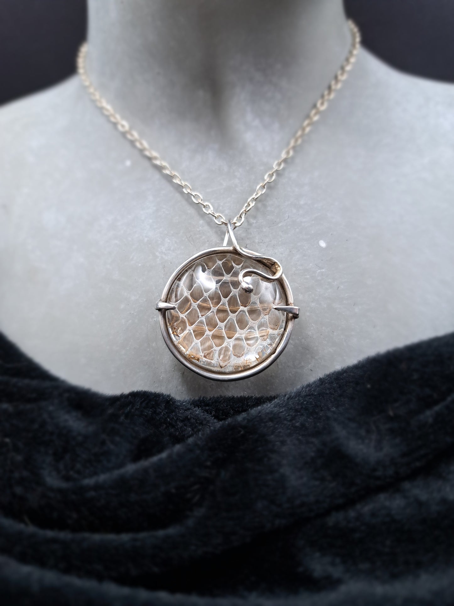 Schlangenhaut in Silber "Essenz der Schlangen"