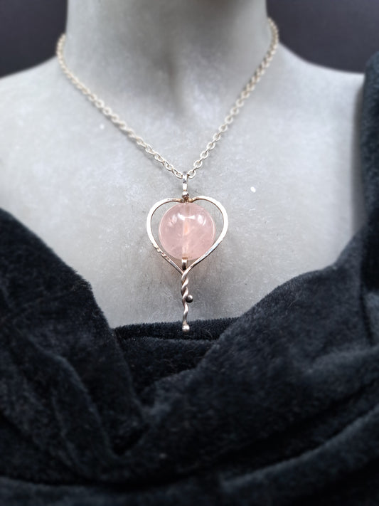 Rosenquarz "Herz aus Rosen" 3