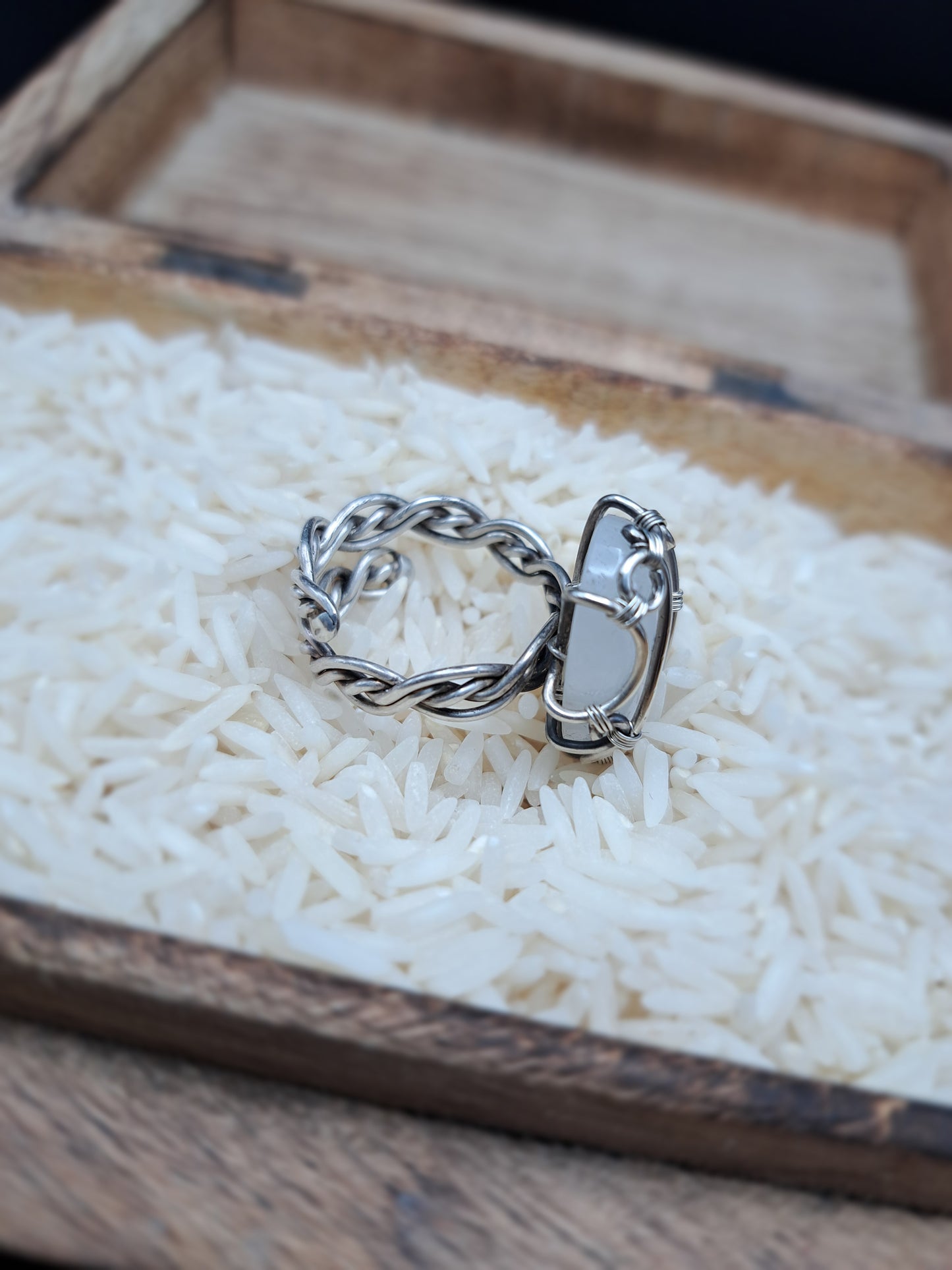 Silberring mit weißem Labradorit "Glühen der Seele"