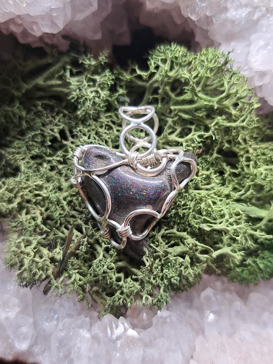 Hondurasopal "Regenbogenherz"