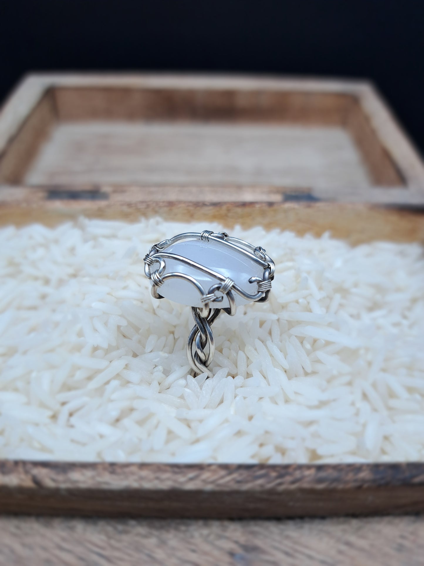 Silberring mit weißem Labradorit "Glühen der Seele"