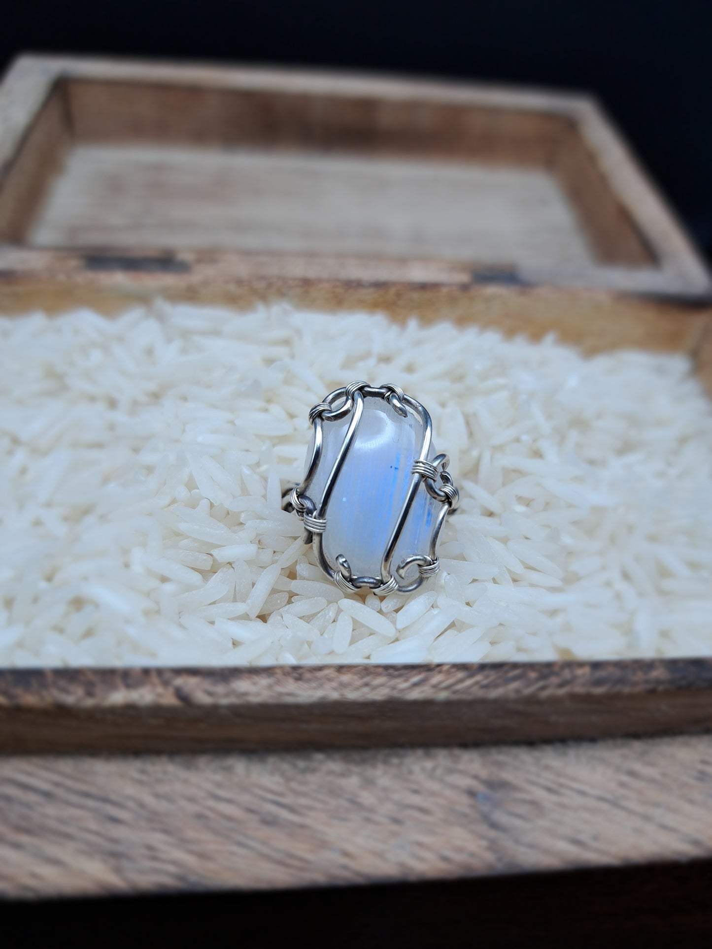 Silberring mit weißem Labradorit "Glühen der Seele"